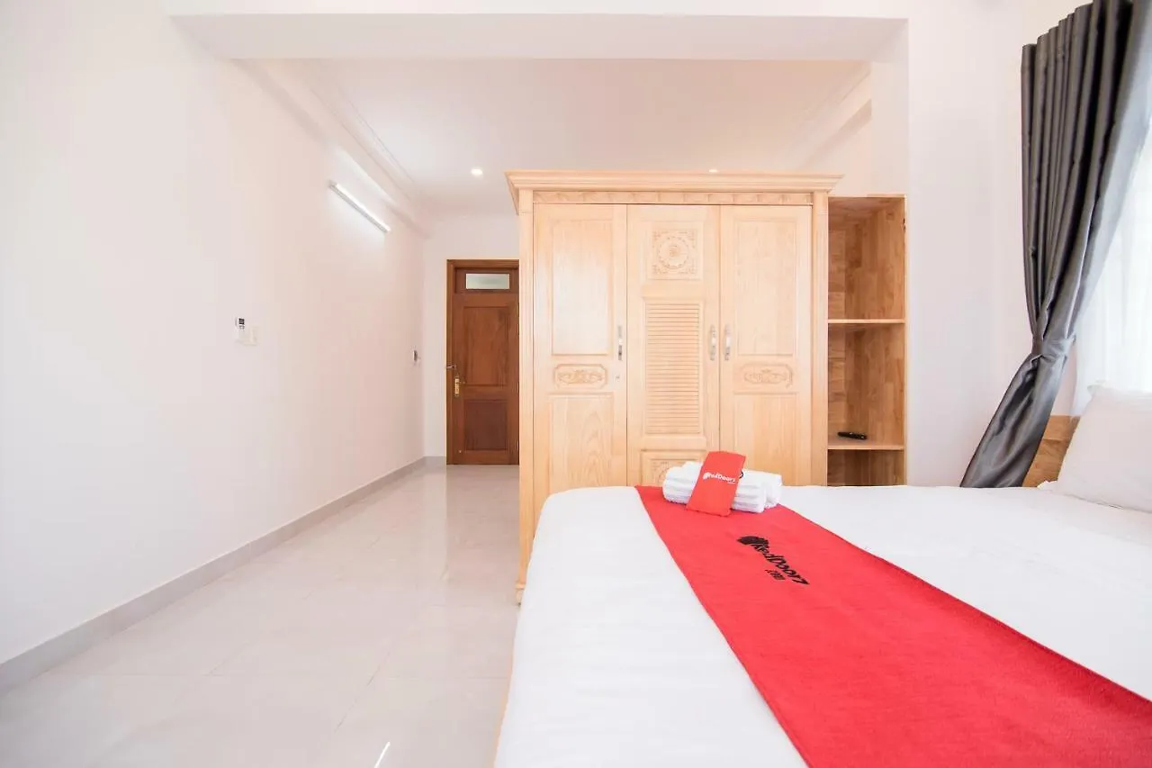 Reddoorz Plus Near Gia Dinh Park Ho Či Minovo Město