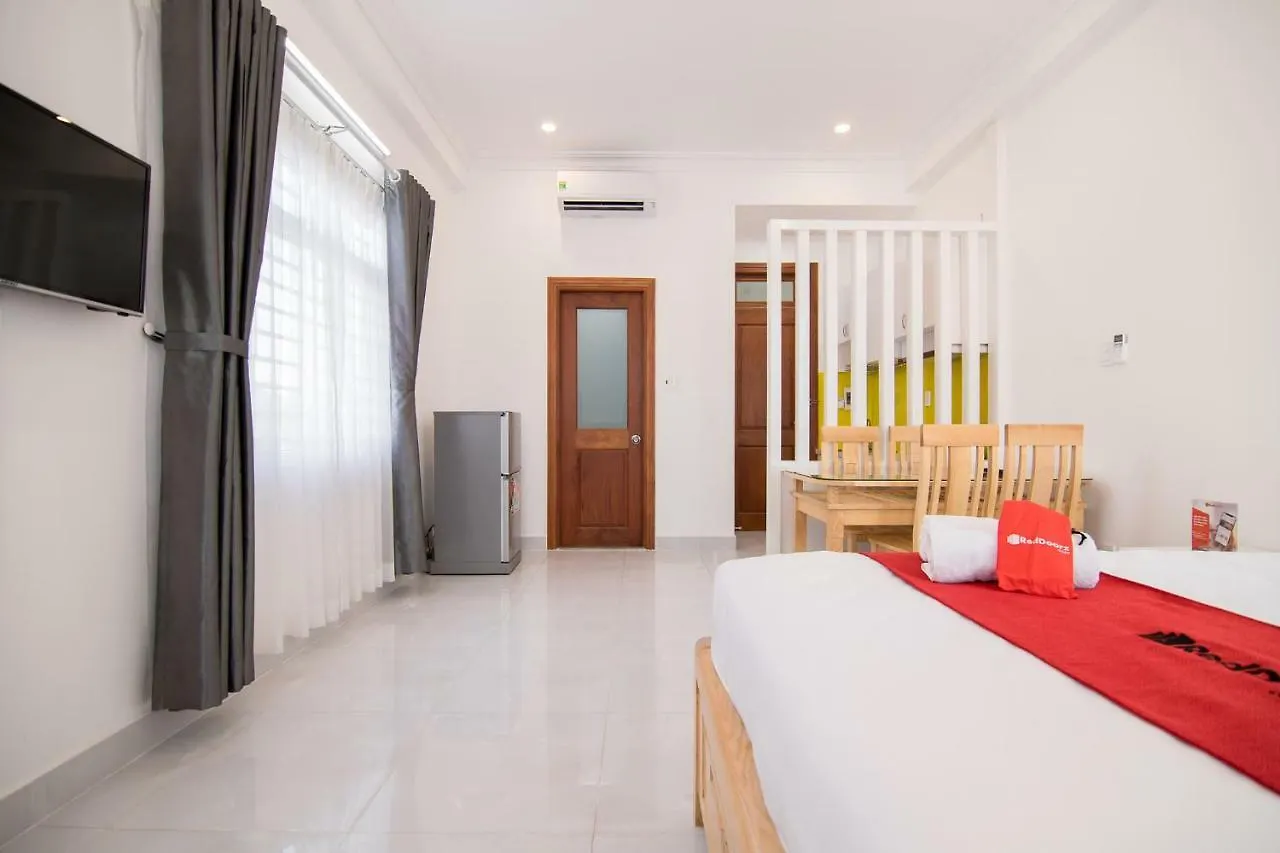 Reddoorz Plus Near Gia Dinh Park Ho Či Minovo Město Vietnam