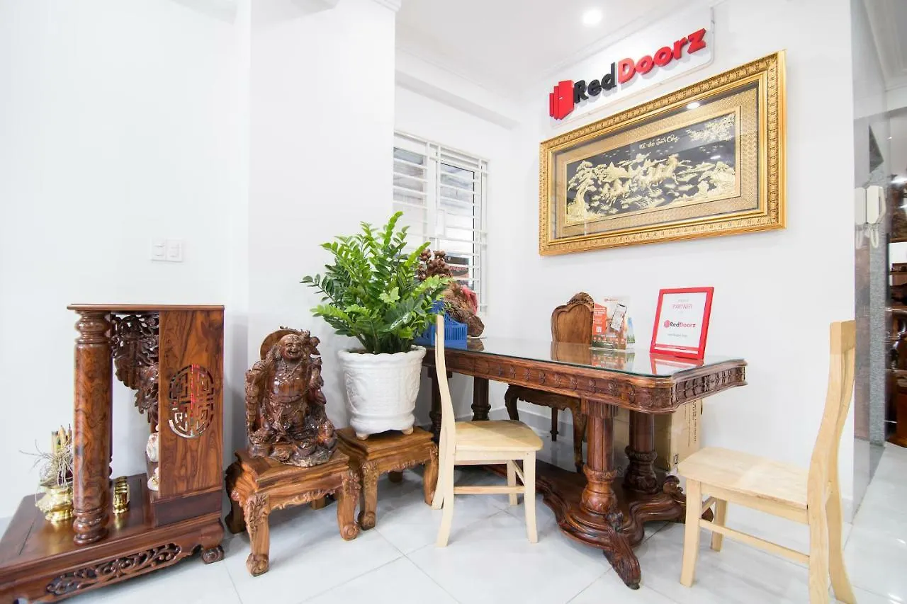 Hotel Reddoorz Plus Near Gia Dinh Park Ho Či Minovo Město