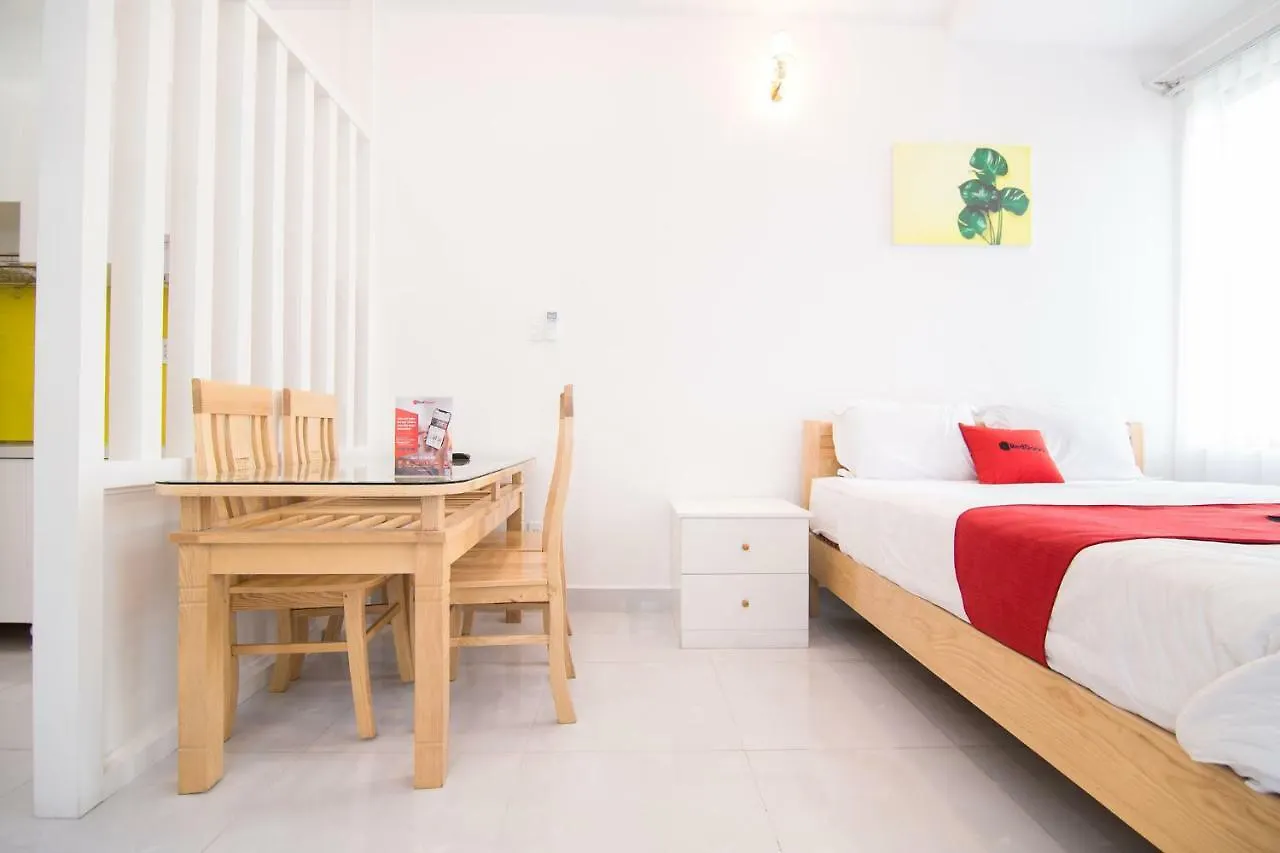 Hotel Reddoorz Plus Near Gia Dinh Park Ho Chi Minh City