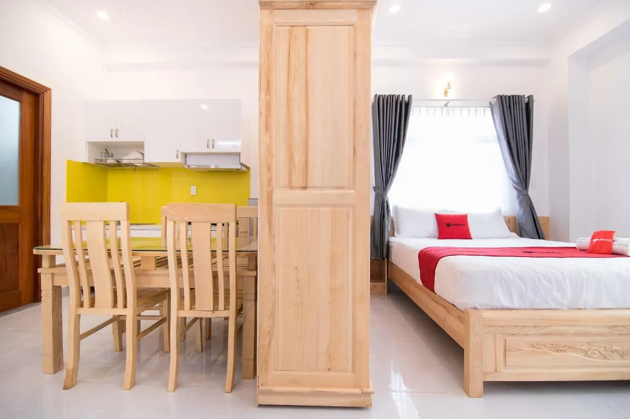 Reddoorz Plus Near Gia Dinh Park Ho Chi Minh City 2*,  Vietnam