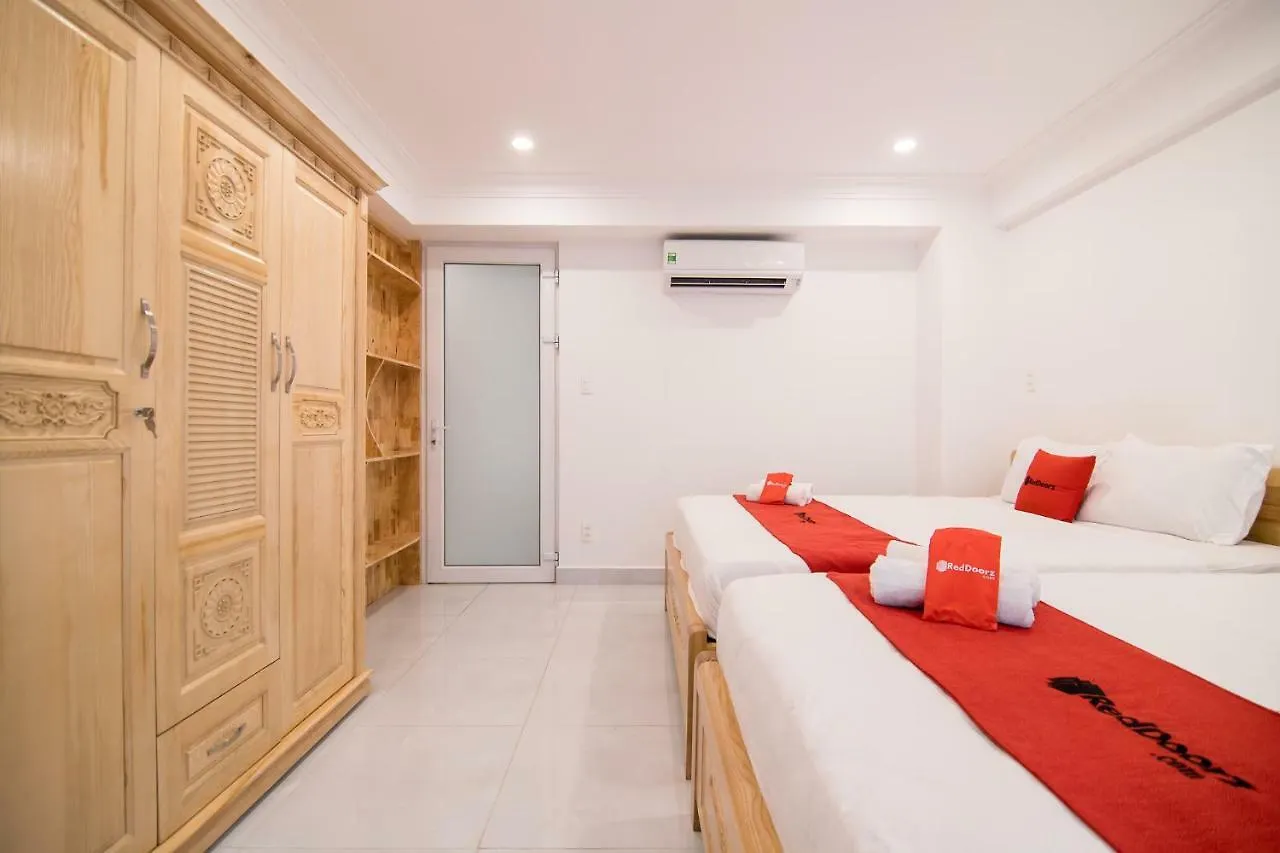 Reddoorz Plus Near Gia Dinh Park Ho Chi Minh City 2*,