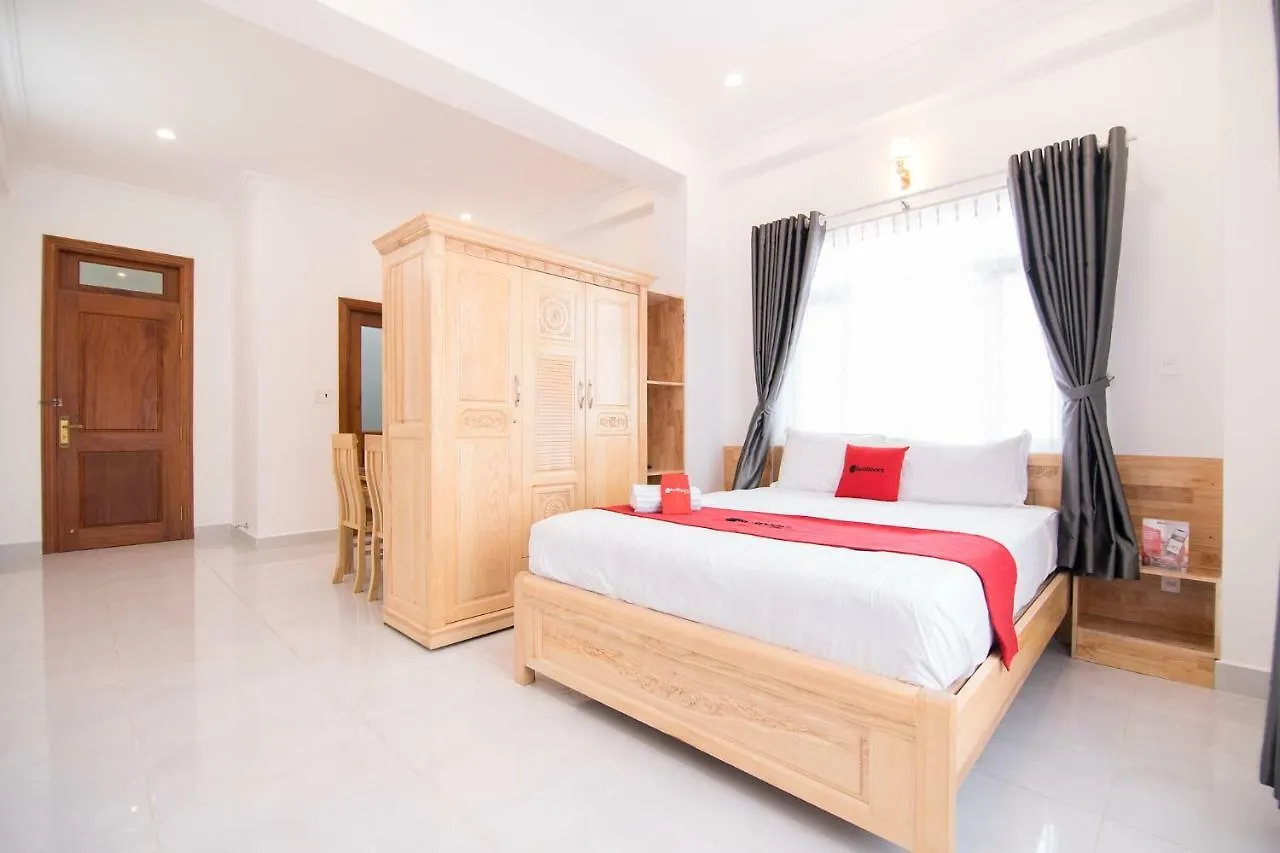 Reddoorz Plus Near Gia Dinh Park Ho Chi Minh City Vietnam